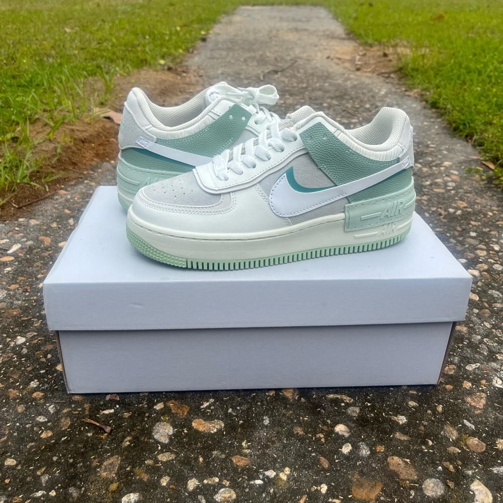 Womens Air Force Sz 8